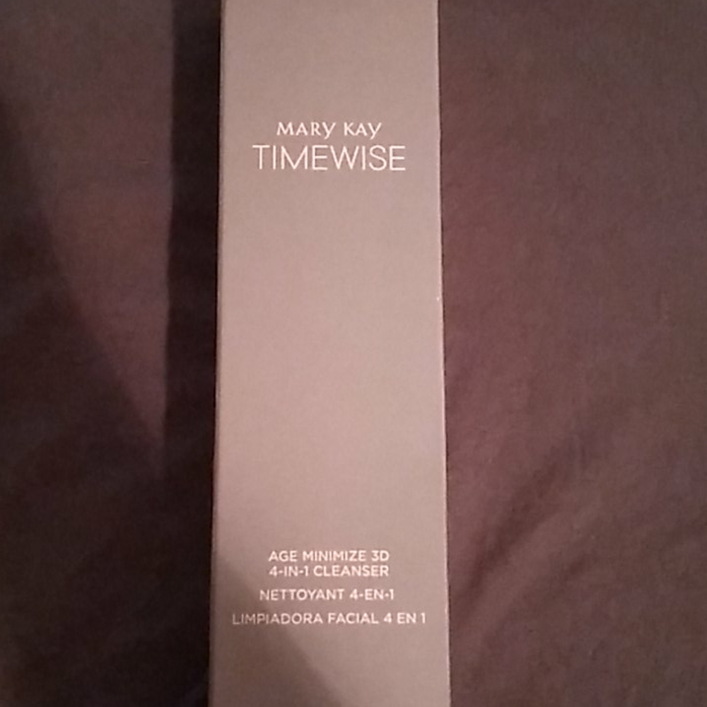 4 in 1 cleanser